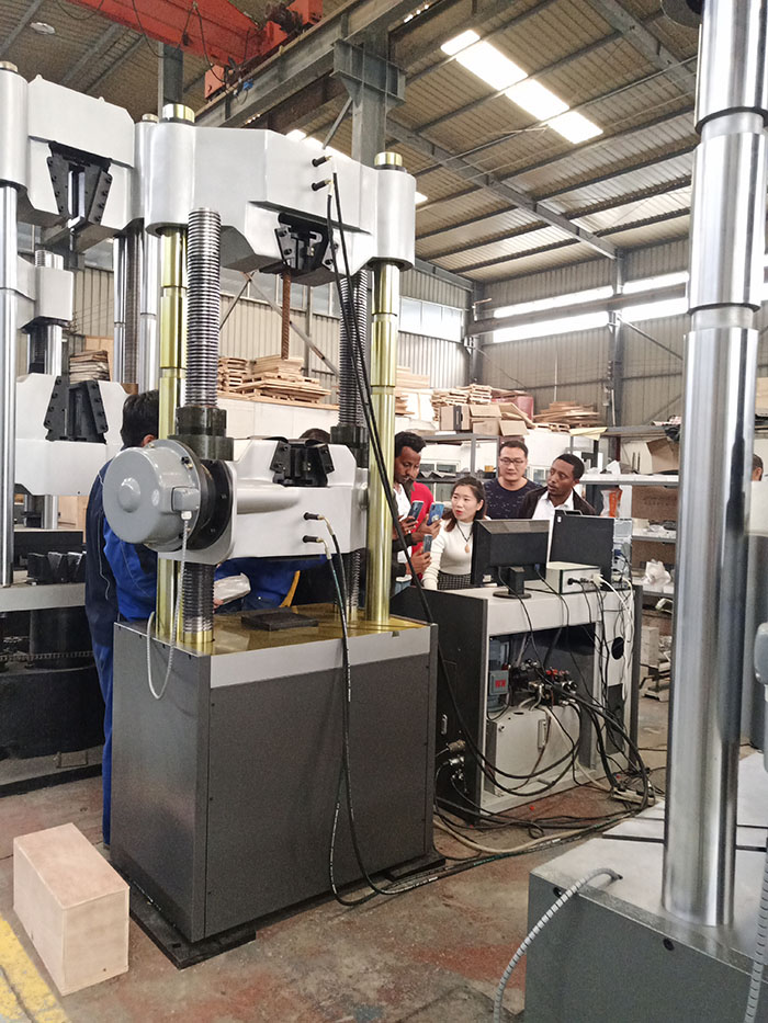 济南香蕉视频导航国外客户到厂验收大香蕉91视频设备